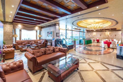 Entrada, Crystal Plaza Hotel in Sharjah