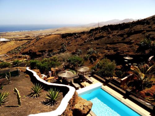 Kolam renang, Castillo Lanzarote Villa Winni - Luxury Villa - Pet friendly with heated Pool in La Asomada