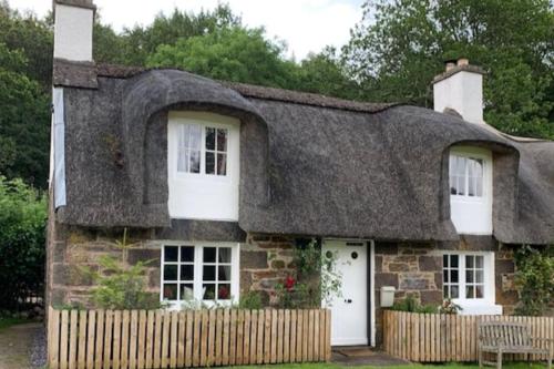 Glencroft A Fairytale Thatched Highland Cottage, , Highlands