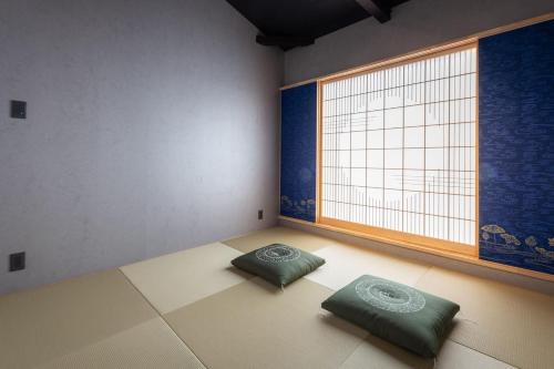 Two-Bedroom House image 7
