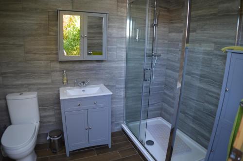 Rose Shepherds Hut - image 8