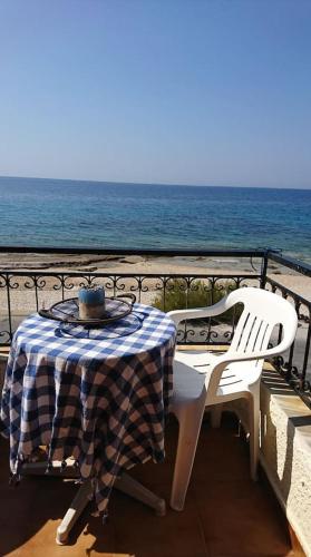 B&B Mytilene - Eva's seafront house - Bed and Breakfast Mytilene