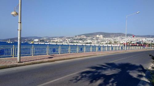  Waterfront Flat with garden in center in Kuşadası