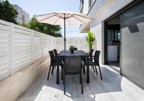 Instalaciones, Balfour sea view city center in Nahariya