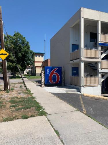 Motel 6-Missoula, MT - University