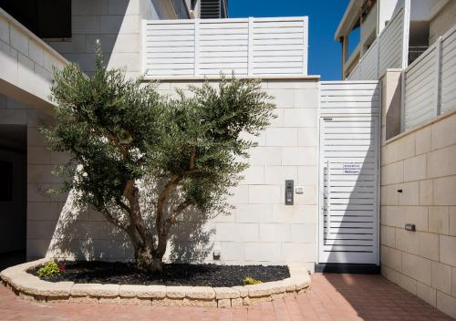 Entrance, Balfour sea view city center in Nahariya