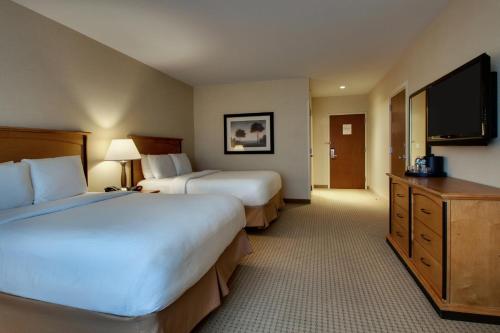 2 double beds