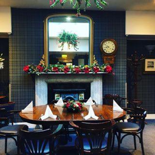 บริการและสิ่งอำนวยความสะดวก, The Bosun in โคฟ