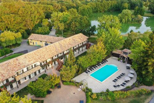 Domaine du Gouverneur, Hôtel, Restaurant & Golf - Hotel - Monthieux