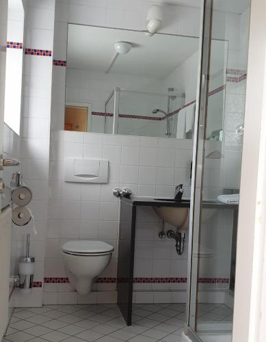Osteria-Hotel-Centovini 2.7km von Widdersdorf entfernt