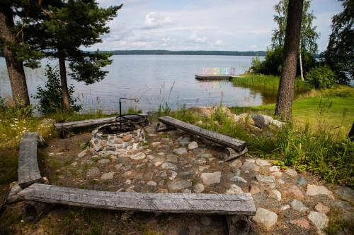 Tahlo Hillhouse and Underhill Beach & Sauna