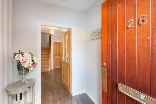 City Retreat Edinburgh ApartHotels - image 6