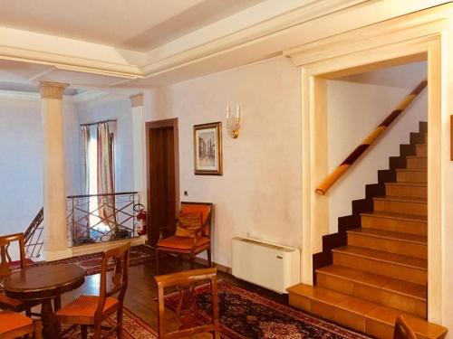 Hotel La Loggia - image 6