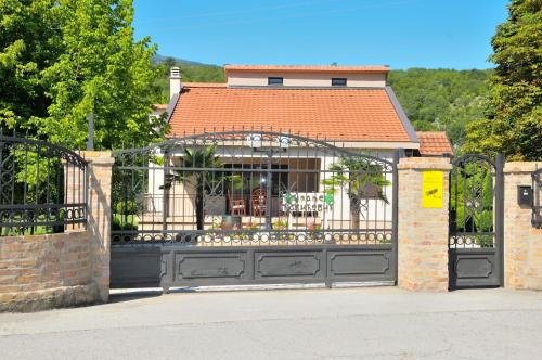 Imanje Pavicevic Slap na Zeti in Danilovgrad