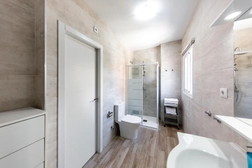 Sonrisa Apartments - image 4