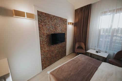 Double Room image 10