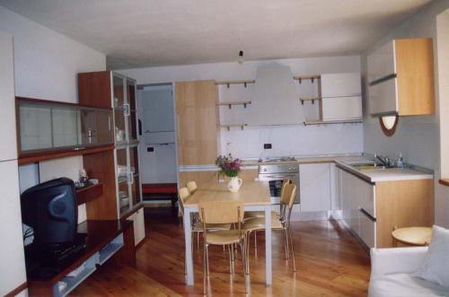  Casa bianca in San Vito di Cadore