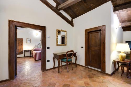  Castello Di Caccuri Suites in Caccuri