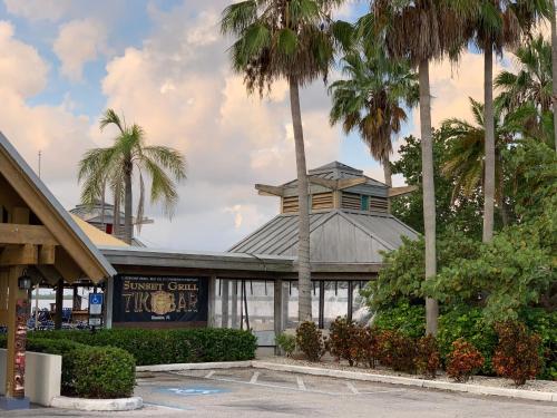 Bayside Retreat in Ruskin (FL)