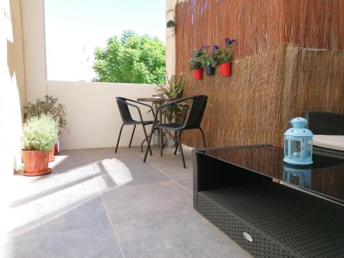 Temple Suites Guesthouse in ปอร์ติเมา ทาวน์ เซ็นเตอร์