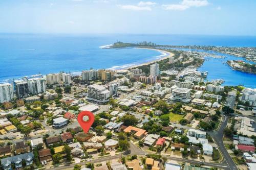 Central Mooloolaba Unit - Walk to the Beach