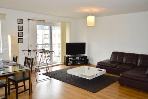 Spacious And Bright 2 Bedroom Flat In Bonnington, Leith, Edinburgh and the Lothians