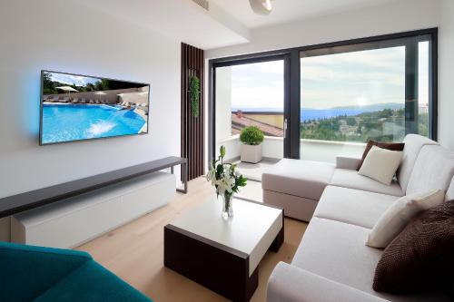 MODENA MARIS-heated pool-grill-relax-jacuzzi apartments