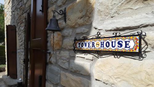 TowerHouse1517 gîte à louer Monti di Cadiroggio