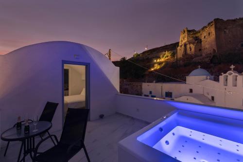 BlackStone Luxury Suites - Hôtel - Emporio Santorini