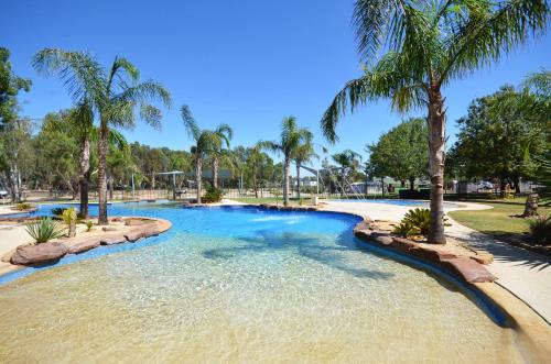 Tasman Holiday Parks - Merool on the Murray in 摩阿馬