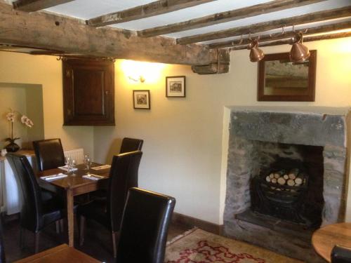 Brigands Inn - image 12