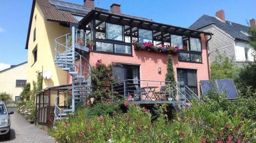 Ferienwohnung Blütentraum in Kirchenlamitz, Deutschland
