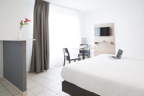 Zenitude Hôtel-Résidences La Versoix - main image