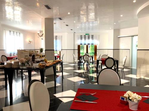 Їжа та напої, Astrea Wellness & Spa in Альтавіла Сілєнтіна