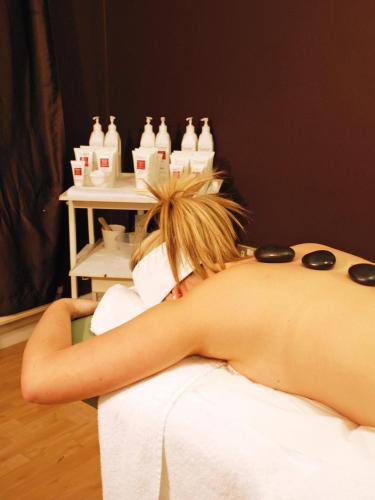 Whitewater Hotel & Spa - image 2