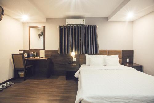 LEE HOTEL – Ho Chi Minh City