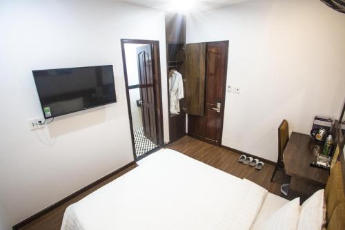 LEE HOTEL – Ho Chi Minh City