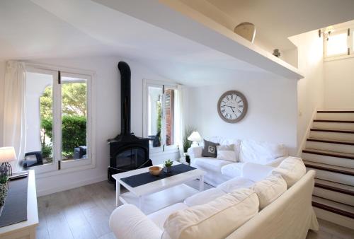  Gorgeous renovated Cala Sant Vicenc Beach Villa in Cala de Sant Vicenc