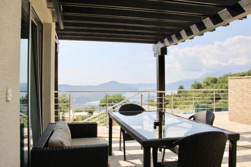 Létesítmények, Villa Eagle Eye Montenegro in Sutvara