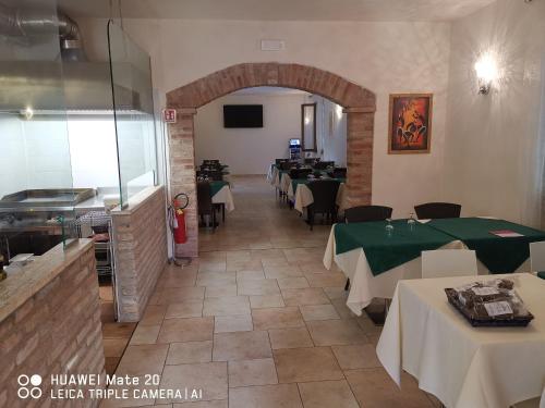 Restorāns, Hotel-Locanda ZANZARINA D'ORO nel PARCO OGLIO SUD in Canneto sull' Oglio