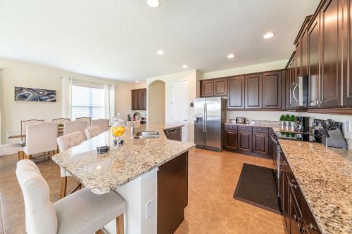 Brilliant Home near Disney World with Foosball Table - 7707B - image 9