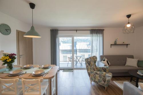 One-Bedroom Apartment - Słoneczna Góra 8 image 5