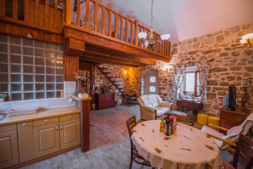 Iekārtas, Mediteraneo Villa in Krimovice