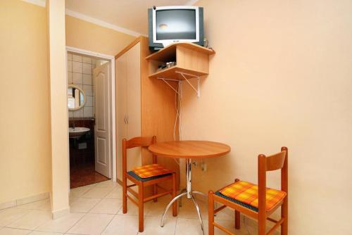 Studio Baska 5450b - image 6