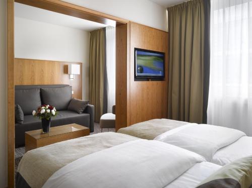 K+K Hotel am Harras - image 8