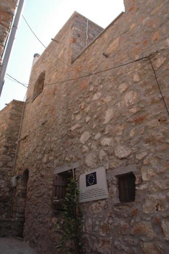 Exterior view, Stone Apartments in Avgonyma
