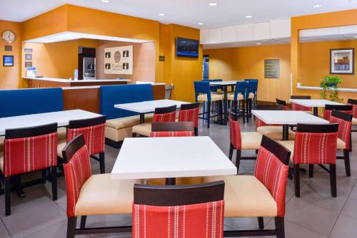 Comfort Inn And Suites Joplin