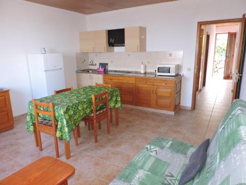 廚房, Apartamento Montebreña (Apartamento Montebrena) in 佈雷尼亞瓦哈