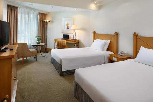 2 twin beds