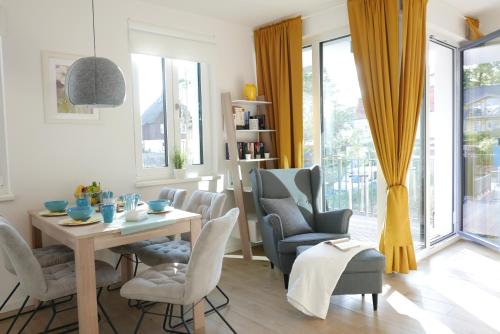 One-Bedroom Apartment with Balcony